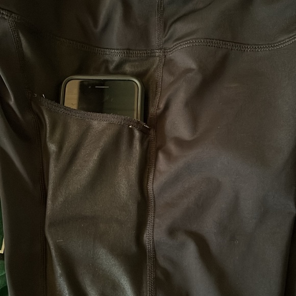 Nike Dri-Fit Yoga Pants women’s size small - Picture 8 of 8